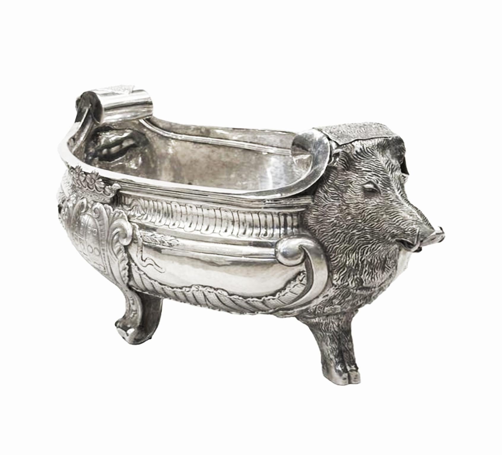 Sopera plateada, camisa y soporte, finales del siglo XIX, estilo Thomas Germain En relieve en venta