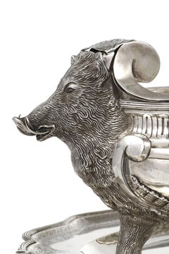 Versilberte Terrine, Einlage und Stand, Ende 19. Jahrhundert, im Stil von Thomas Germain