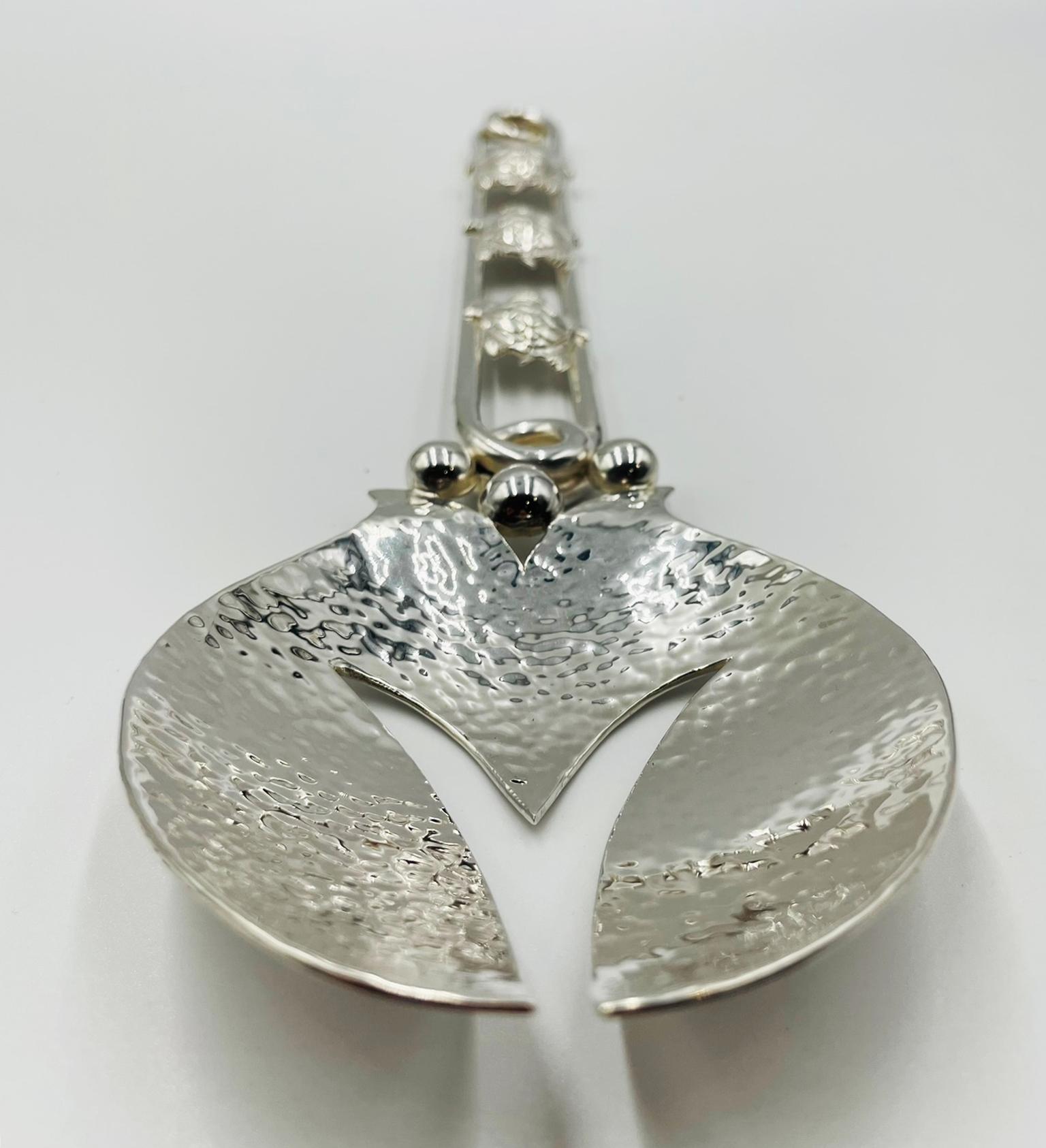 Utensili da portata con motivo a tartaruga placcati in argento di Emilia Castillo, Messicano moderno in vendita 4