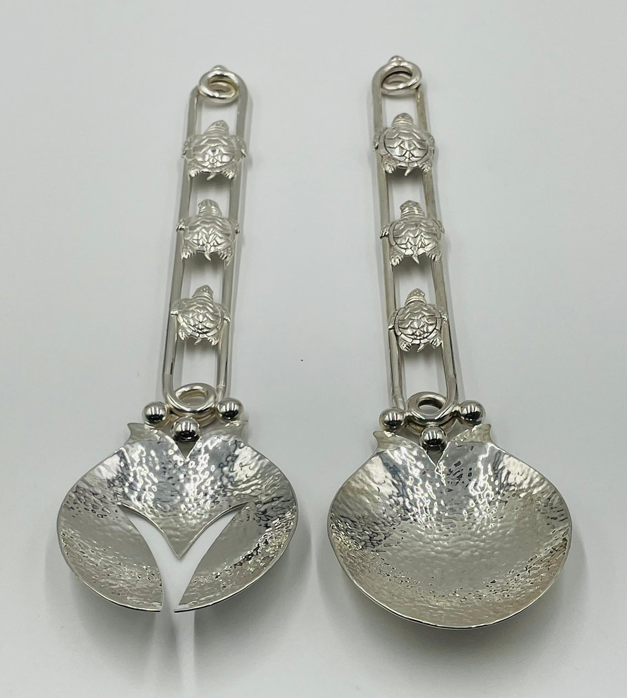 Utensili da portata con motivo a tartaruga placcati in argento di Emilia Castillo, Messicano moderno In condizioni buone in vendita a Los Angeles, CA