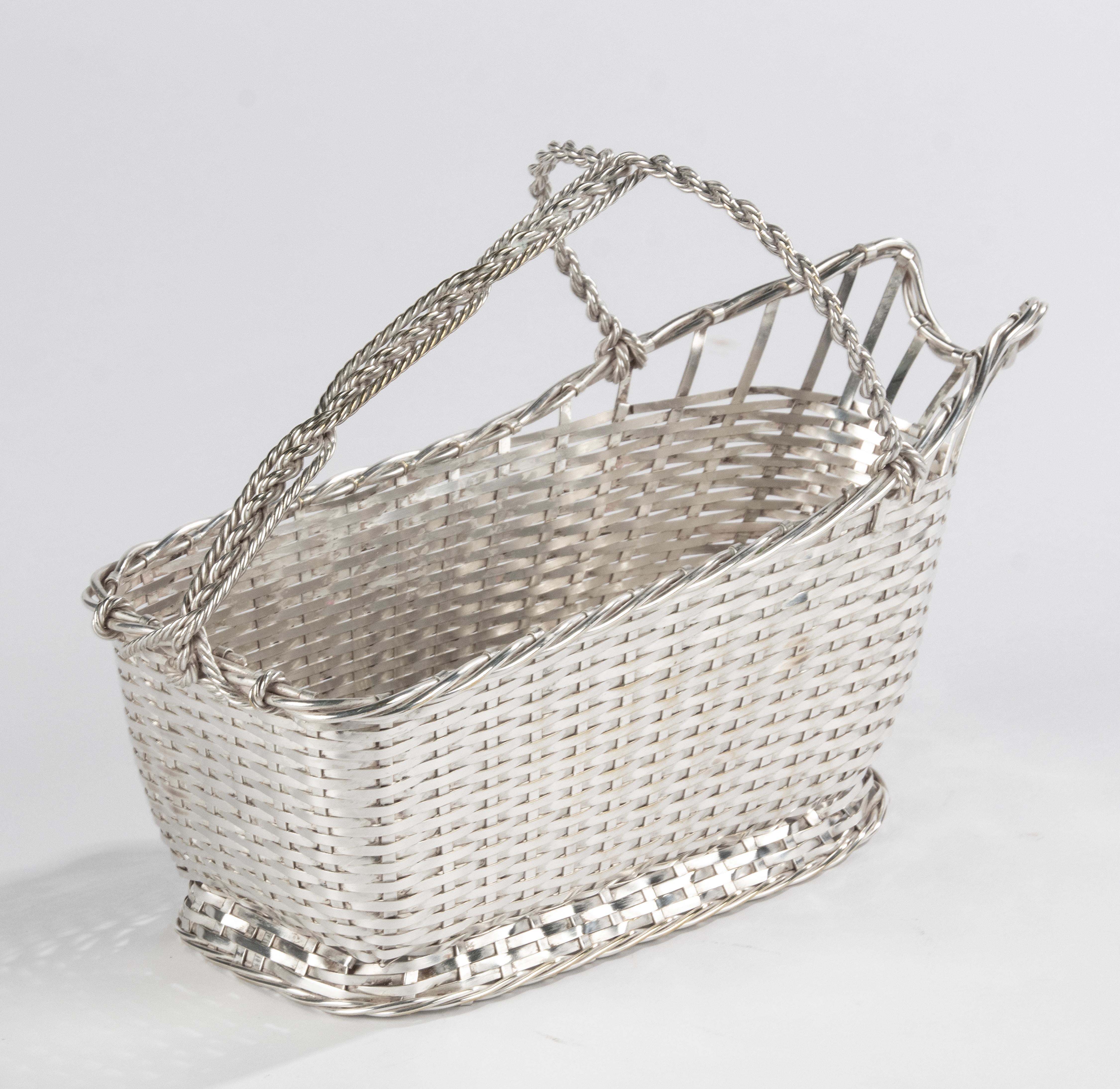 Silver Plated Wicker Wine Serving Basket - Christofle France In Good Condition For Sale In Casteren, Noord-Brabant