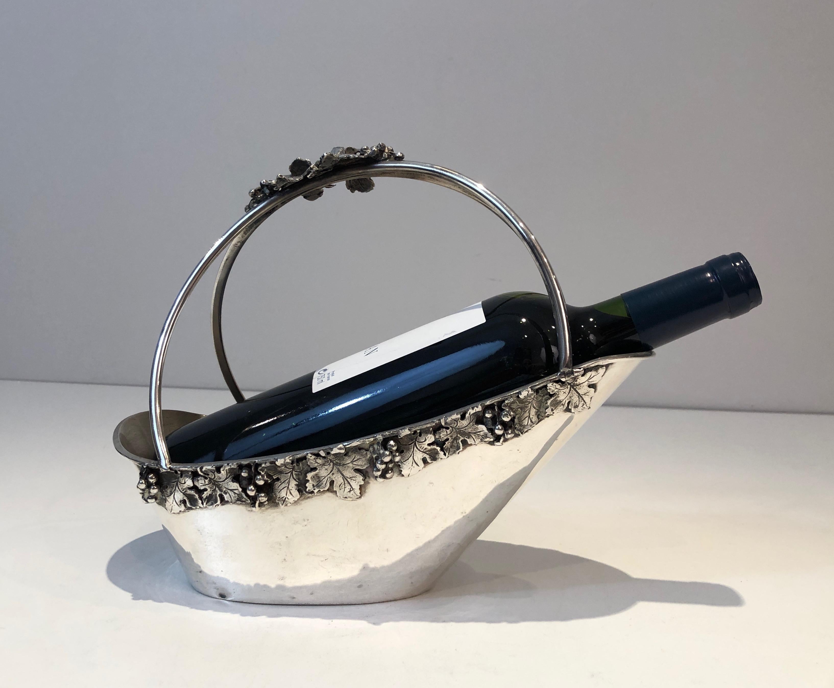 Silver Plated Wine Holder with Grappes Decor, French, Circa 1930 For Sale 12