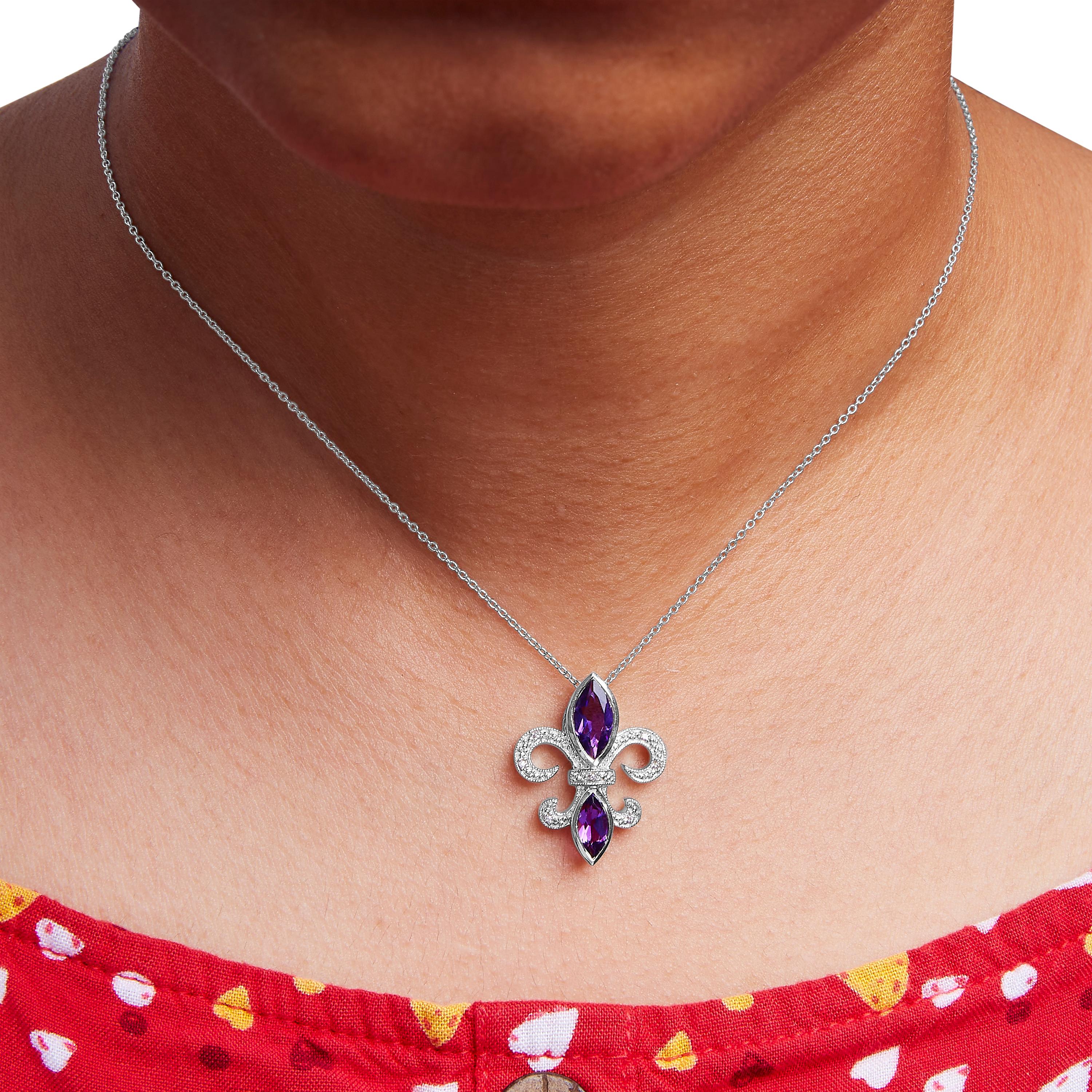 Halskette mit Fleur De Lis-Anhänger aus Silber, lila Amethyst, Marquise und Diamant-Akzent (Rundschliff) im Angebot