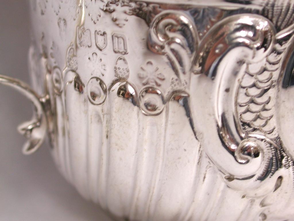 English Silver Queen Anne Style Two Handled Porringer, 1908 For Sale