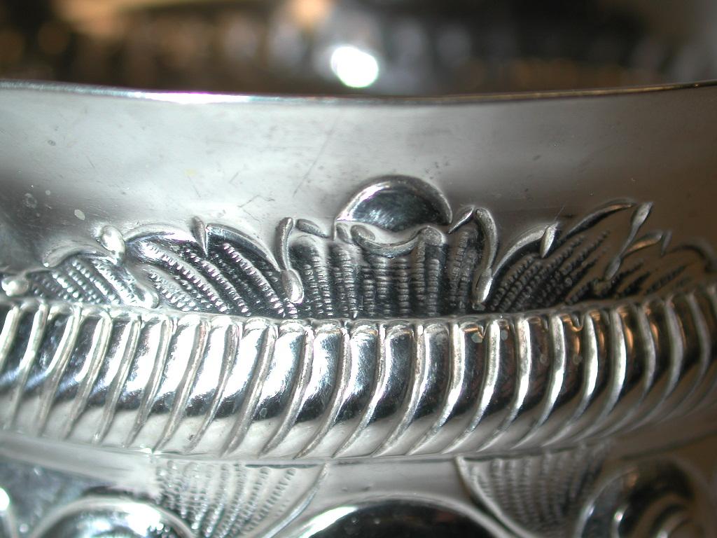 Silver Queen Anne Style Two Handled Porringer, 1908 For Sale 2