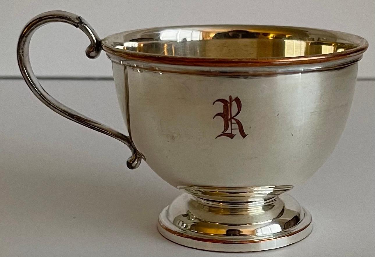 Silberne R-Monogramm-Tasse, 12er-Set (amerikanisch)