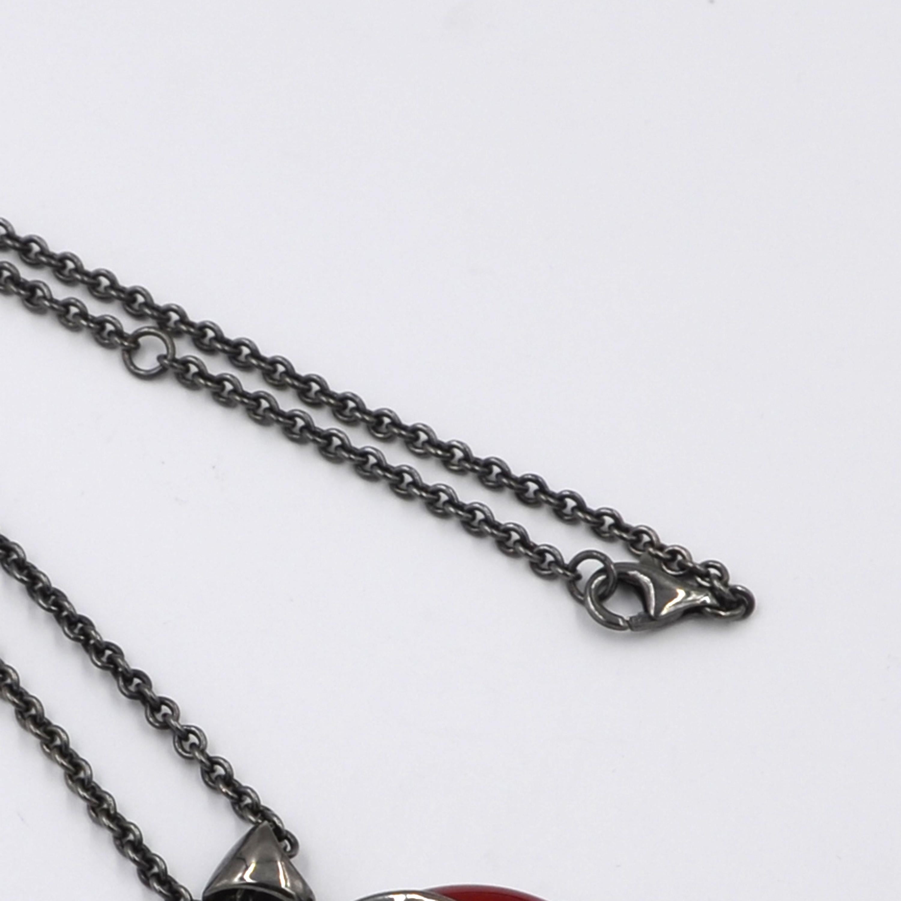 Ciondolo rotondo in argento con smalto rosso, topazio bianco e granato in vendita 3