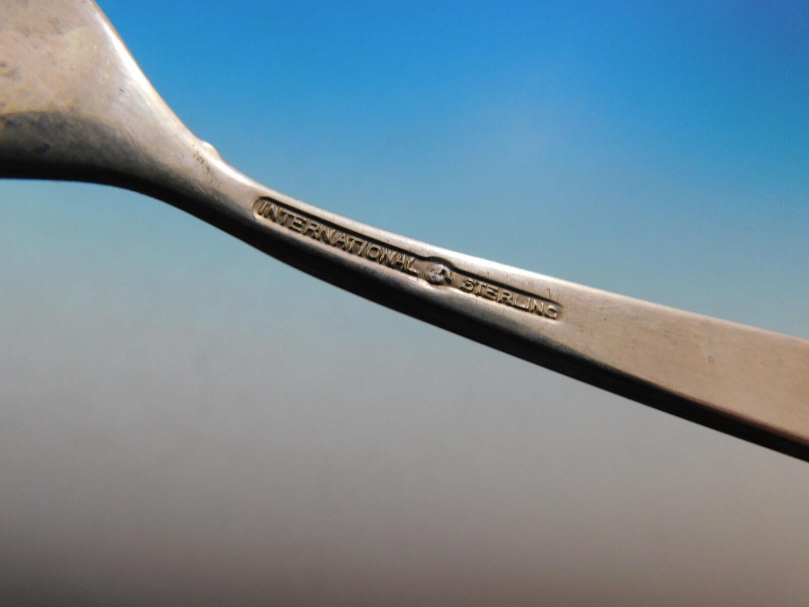 Mid-Century Modern Silver Rhythm by International Sterling Flatware Set 12 Service 60 pcs en vente