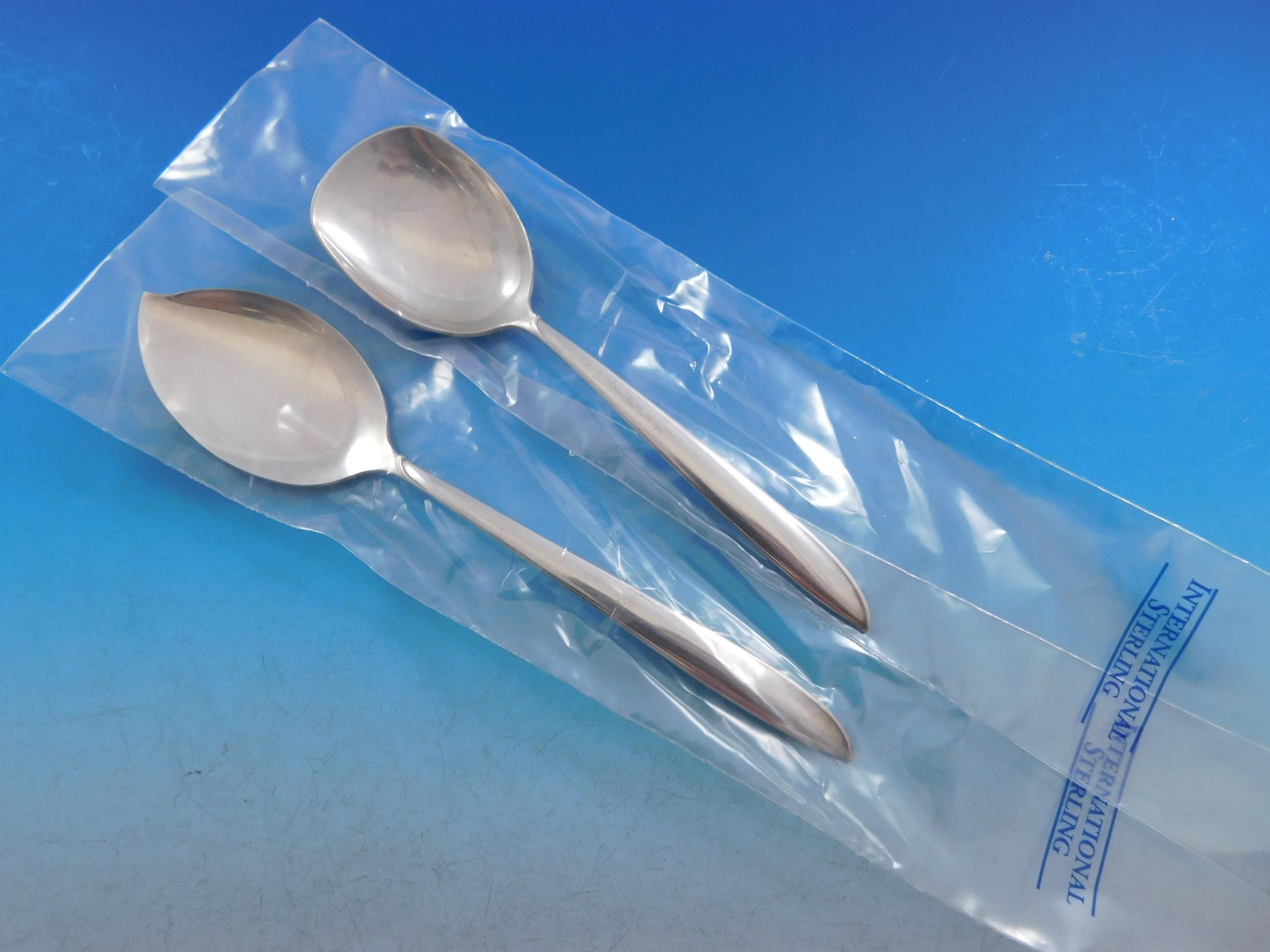 Silver Rhythm by International Sterling Set di posate in argento 925 pezzi Nuovo in vendita 3