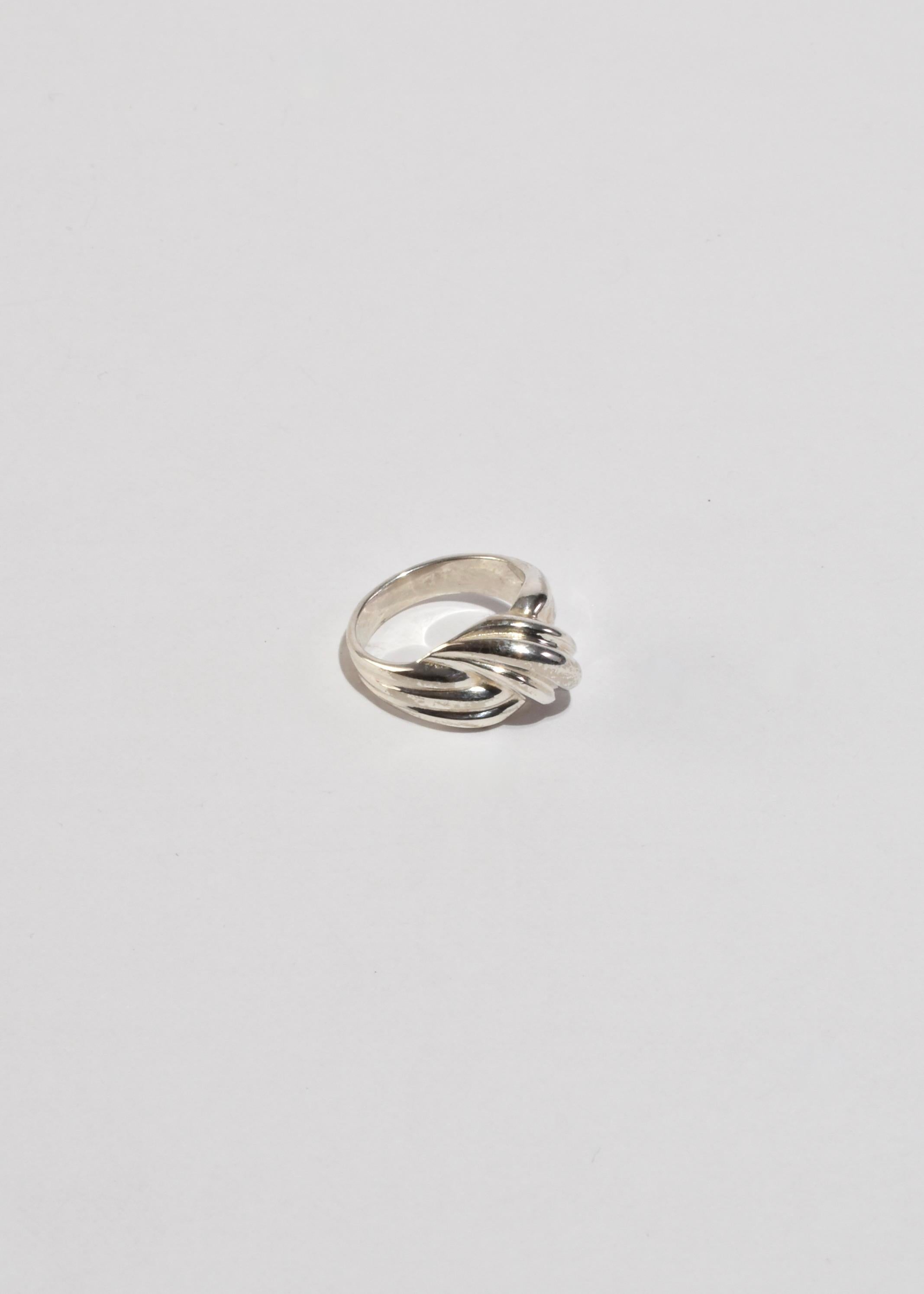 Silver Ribbed Ring In Good Condition For Sale In Richmond, VA