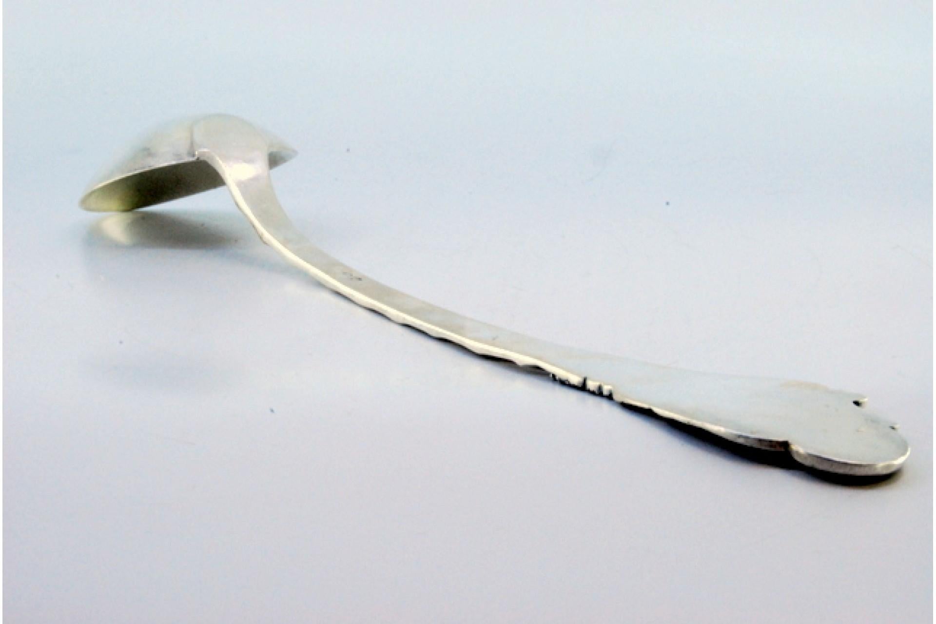 Silver rice and serving spoon with wavy handle and monogram card en Bueno estado para la venta en Porto, PT