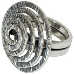 Anello in argento di Elis Kauppi per Kupittaan Kulta, Finlandia, anni '60