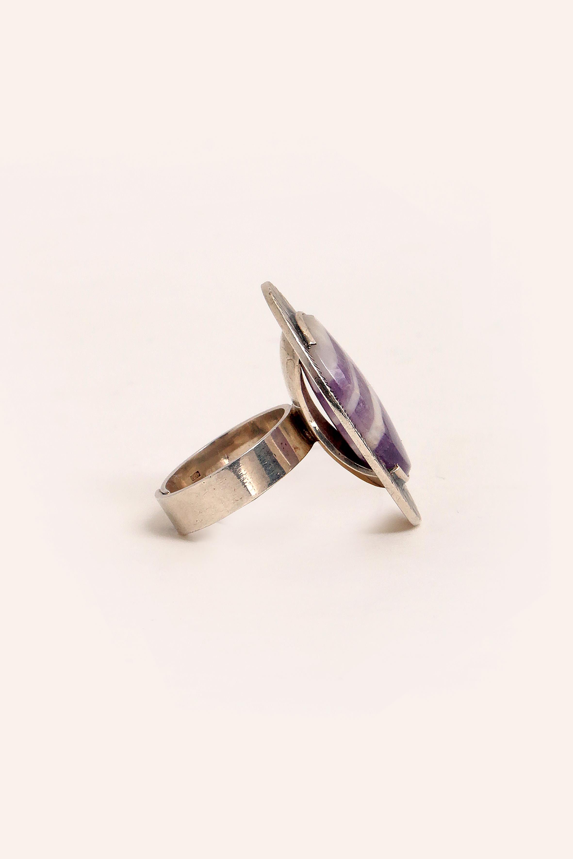 Silver ring Design by Elis Kauppi Kupittaan Kulta with Amethyst, 1970 In Excellent Condition For Sale In Oostrum-Venray, NL