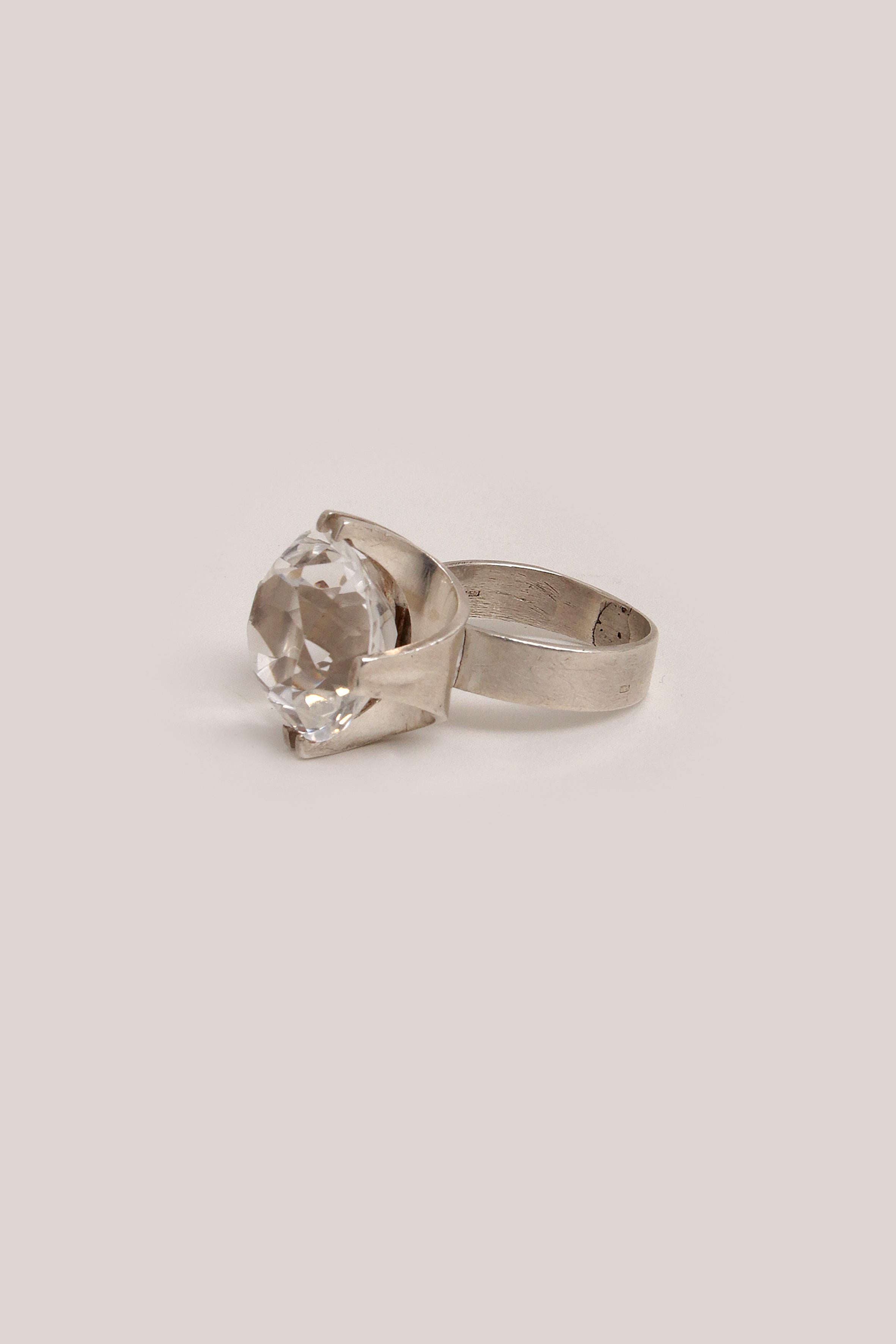 Silver ring with rock crystal design Ellis Kauppi, Finland 1975 For Sale 2