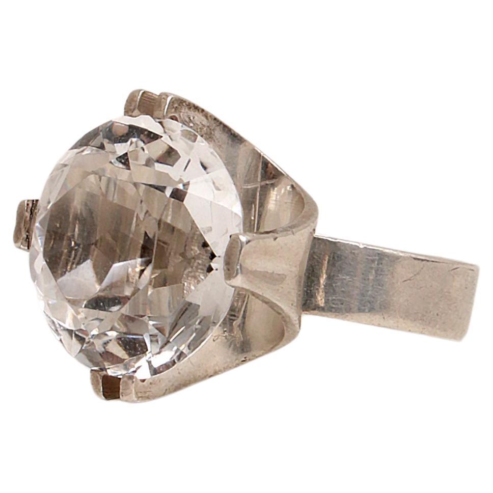 Silver ring with rock crystal design Ellis Kauppi, Finland 1975 For Sale