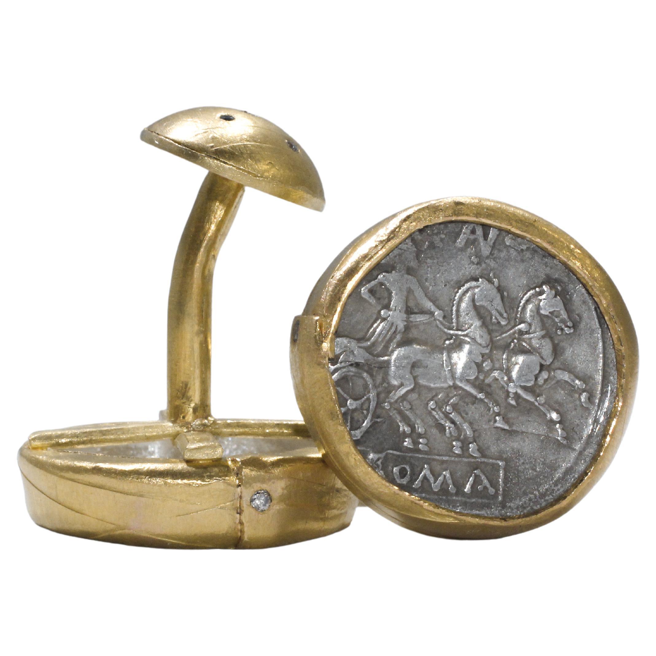 A Silver Roman Coins 22-21 Karat Gold Cufflinks with Diamonds Boutons de manchette 18 Karat