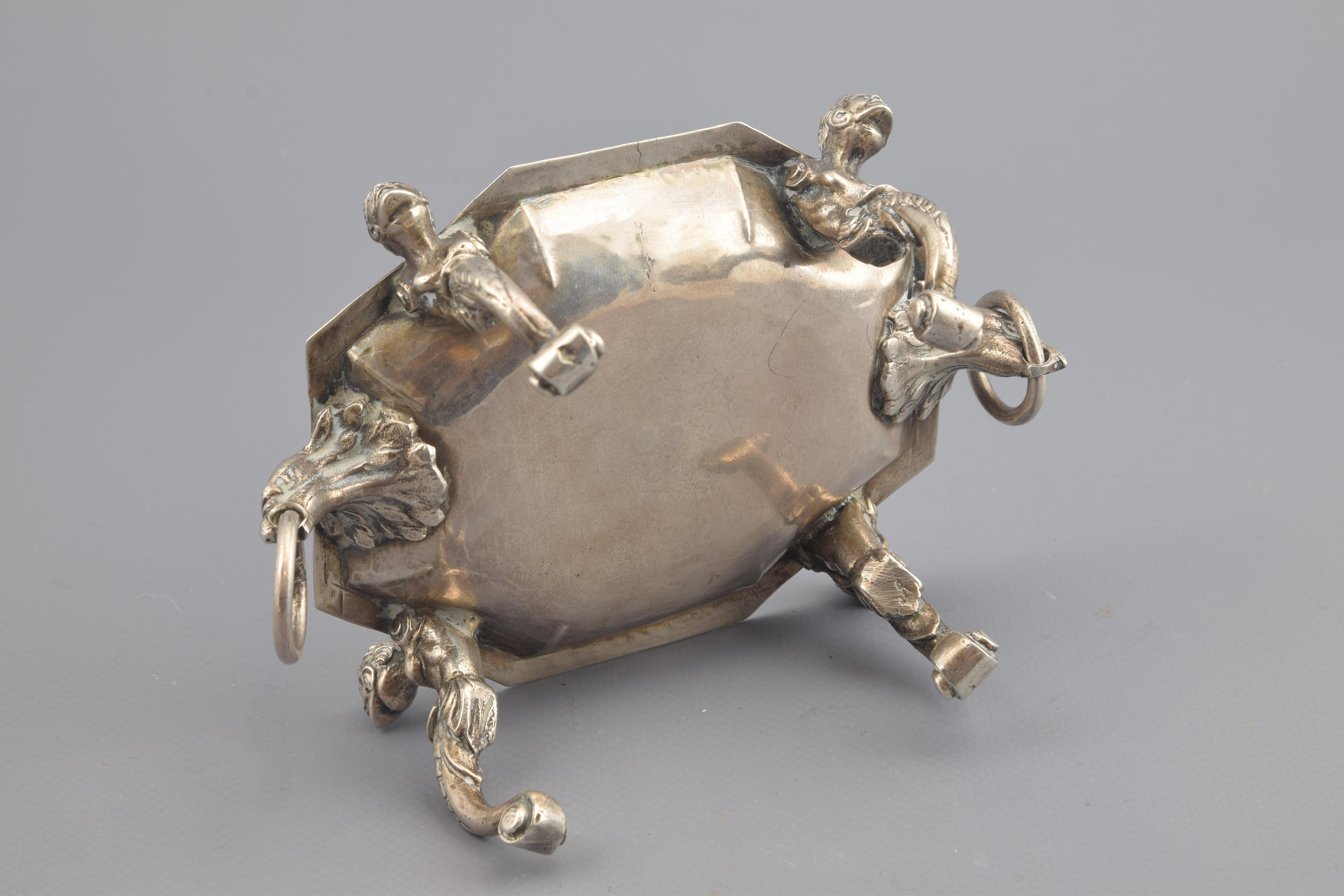 Silver Salt Cellar, Toledo, Spain, 16th Century In Good Condition In Madrid, ES