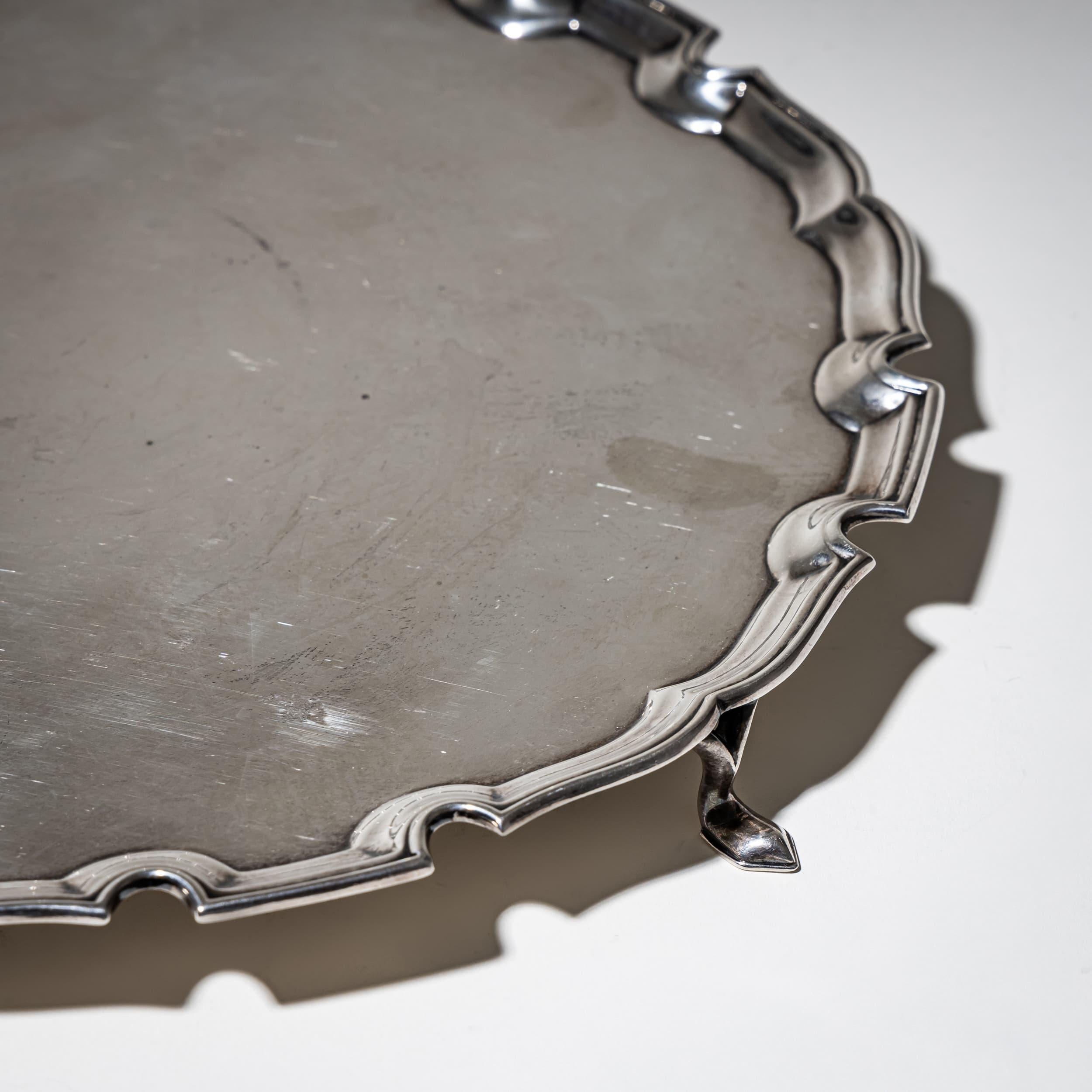20ième siècle Salière en argent, Edward Barnards & Sons, Londres 1923 en vente