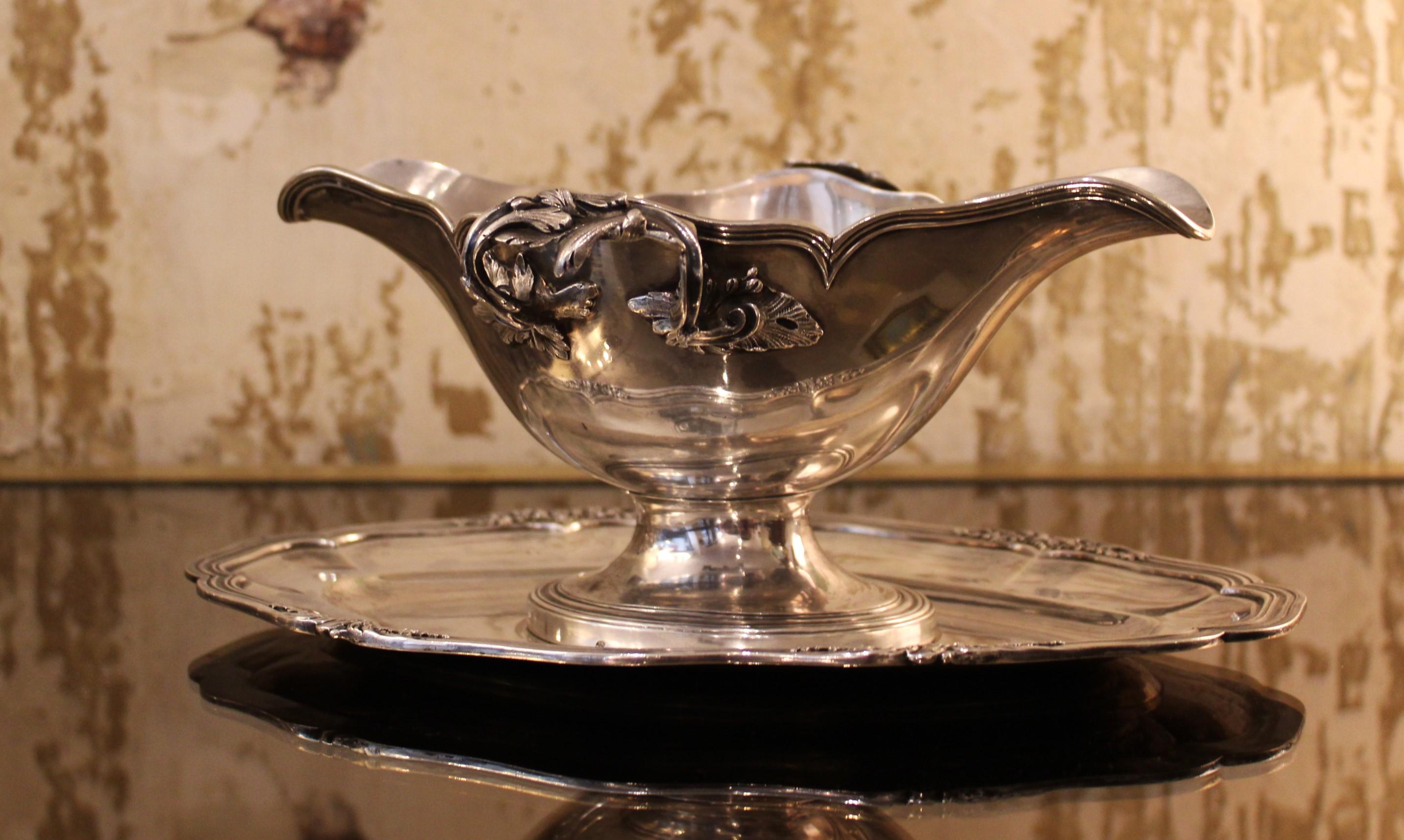 Silver sauce boat by Puiforcat For Sale 6