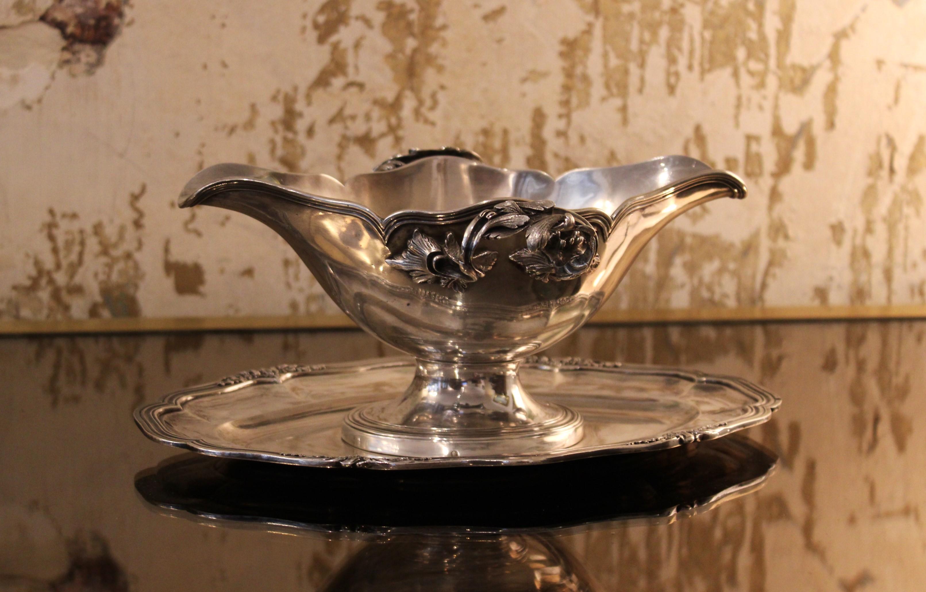 Silver sauce boat by Puiforcat For Sale 9