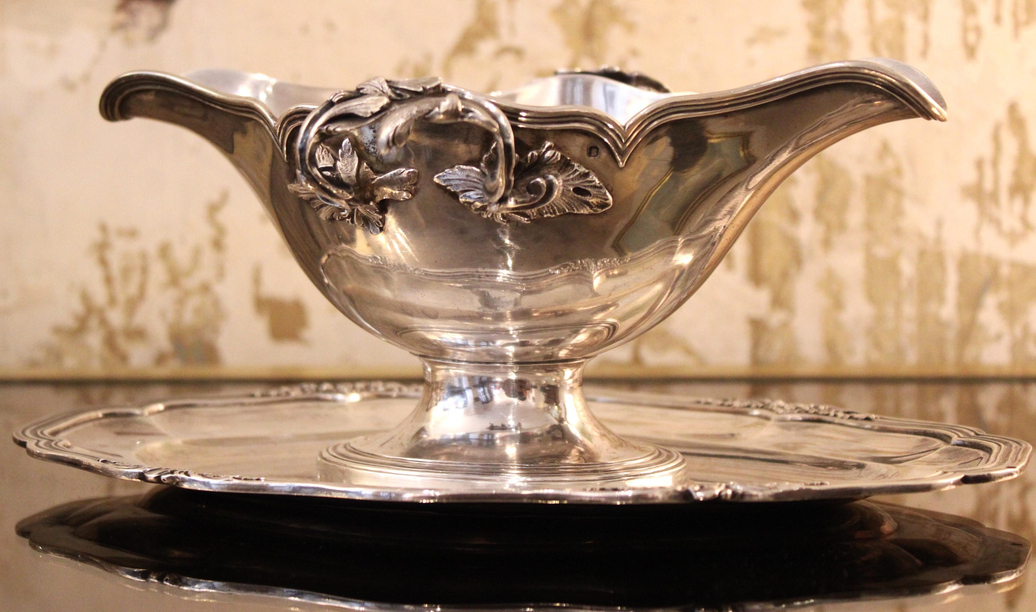 French Silver sauce boat by Puiforcat For Sale