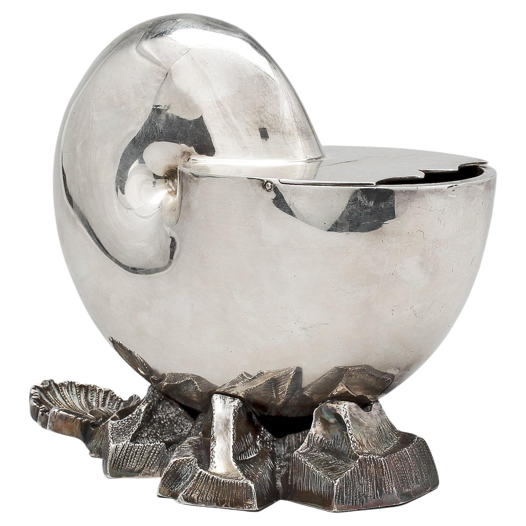 Sterling Silver Sauce Boat Shell on Rock, England, 1920 Stamped For Sale