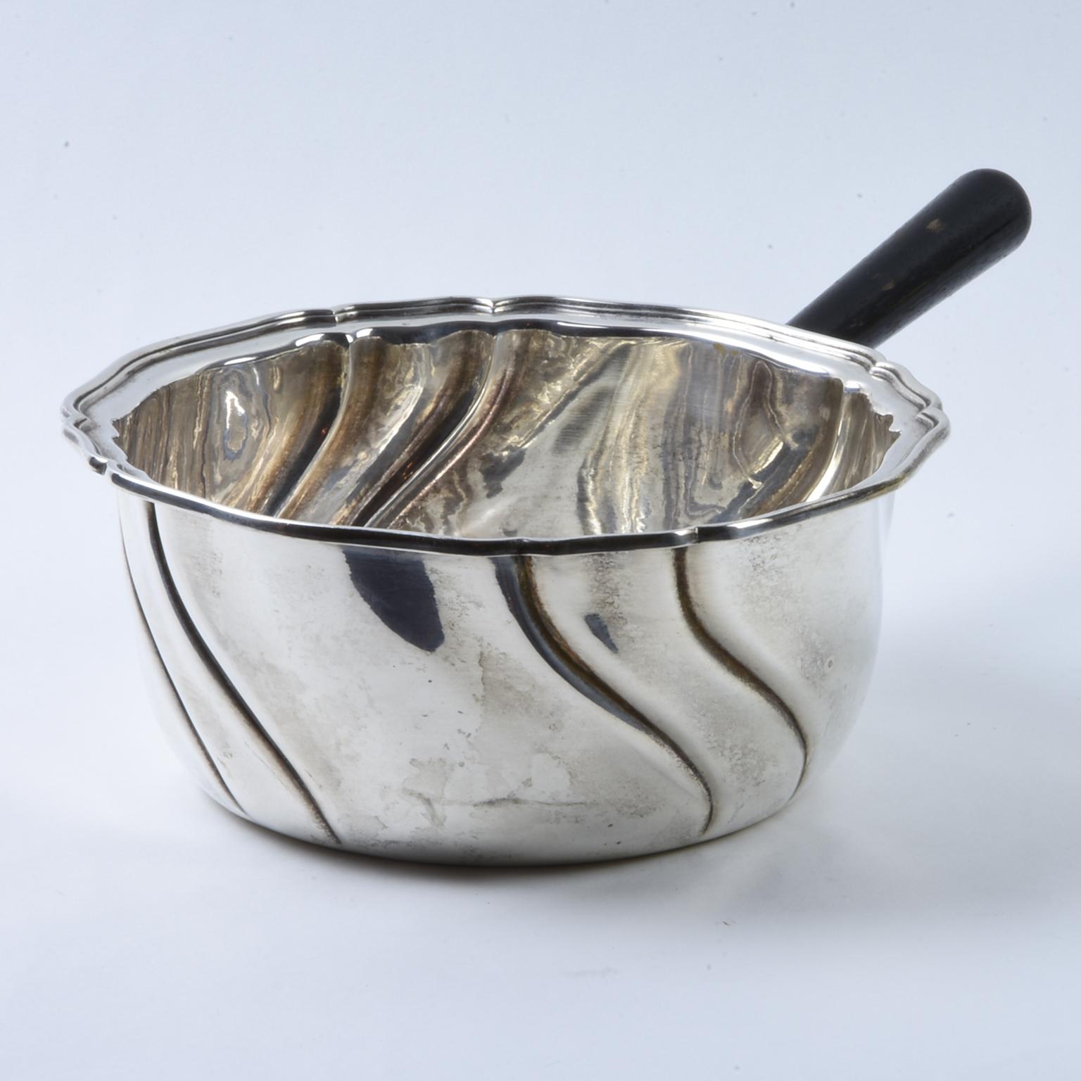 It's 800er silver.
The handle measures 11 centimeters in length.

 