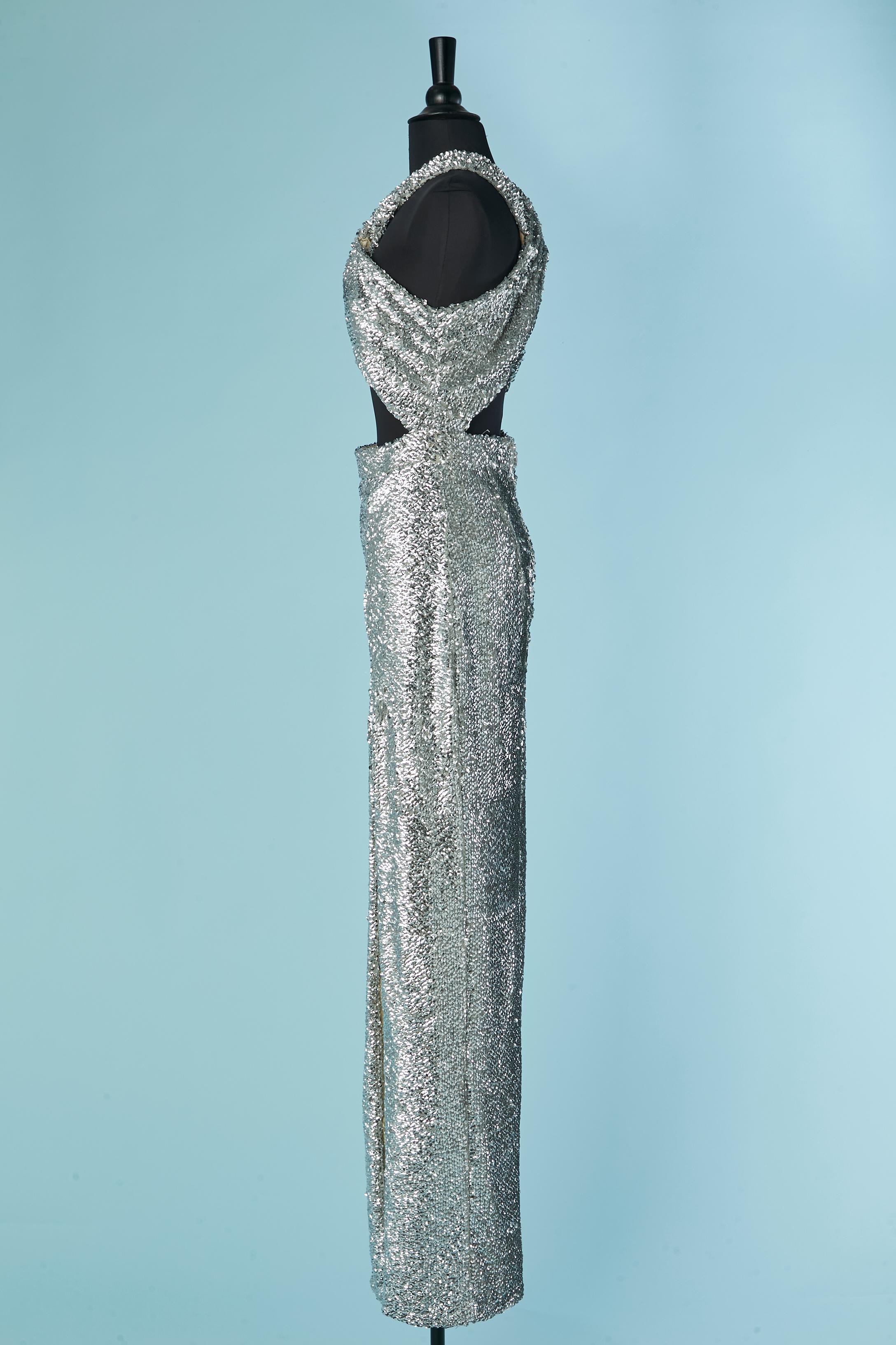 Robe de soirée à paillettes argentées TOM FORD SS2023 en vente 1