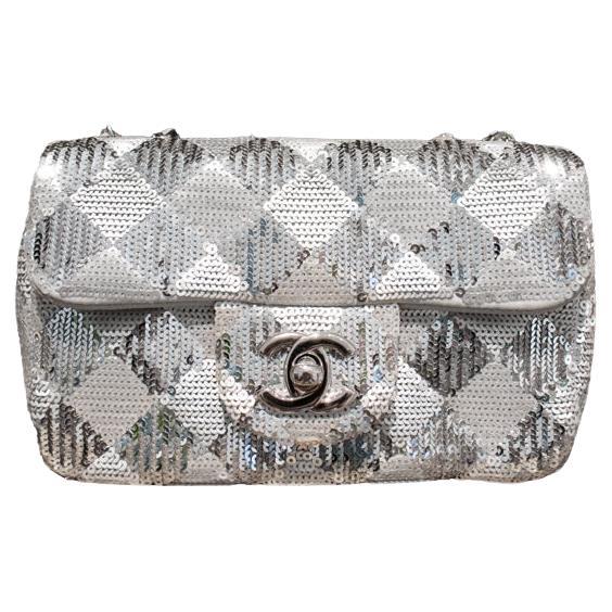 Mini Flap in paillettes d'argento