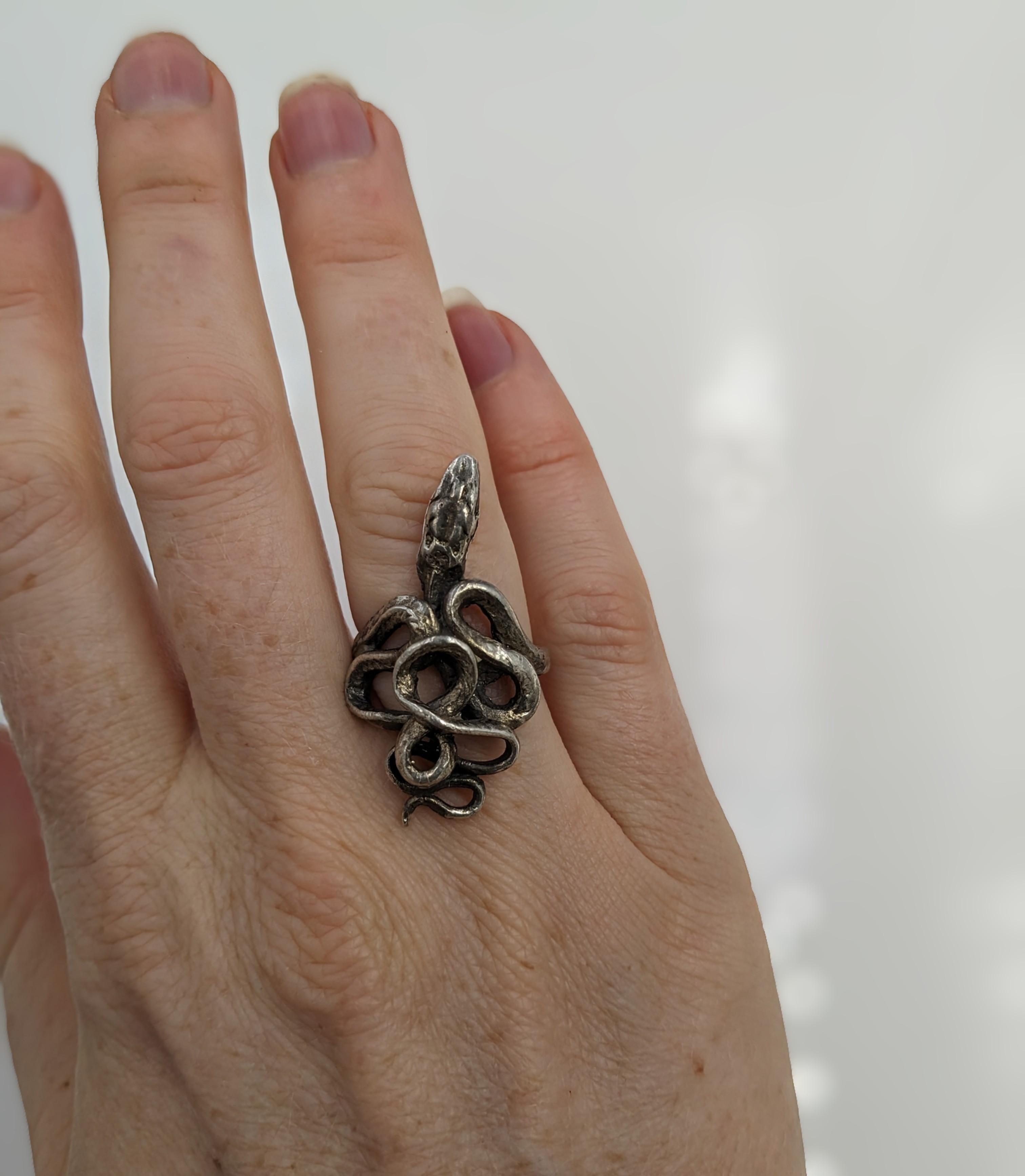 Silver Serpentine Ring In New Condition For Sale In Asheville, NC