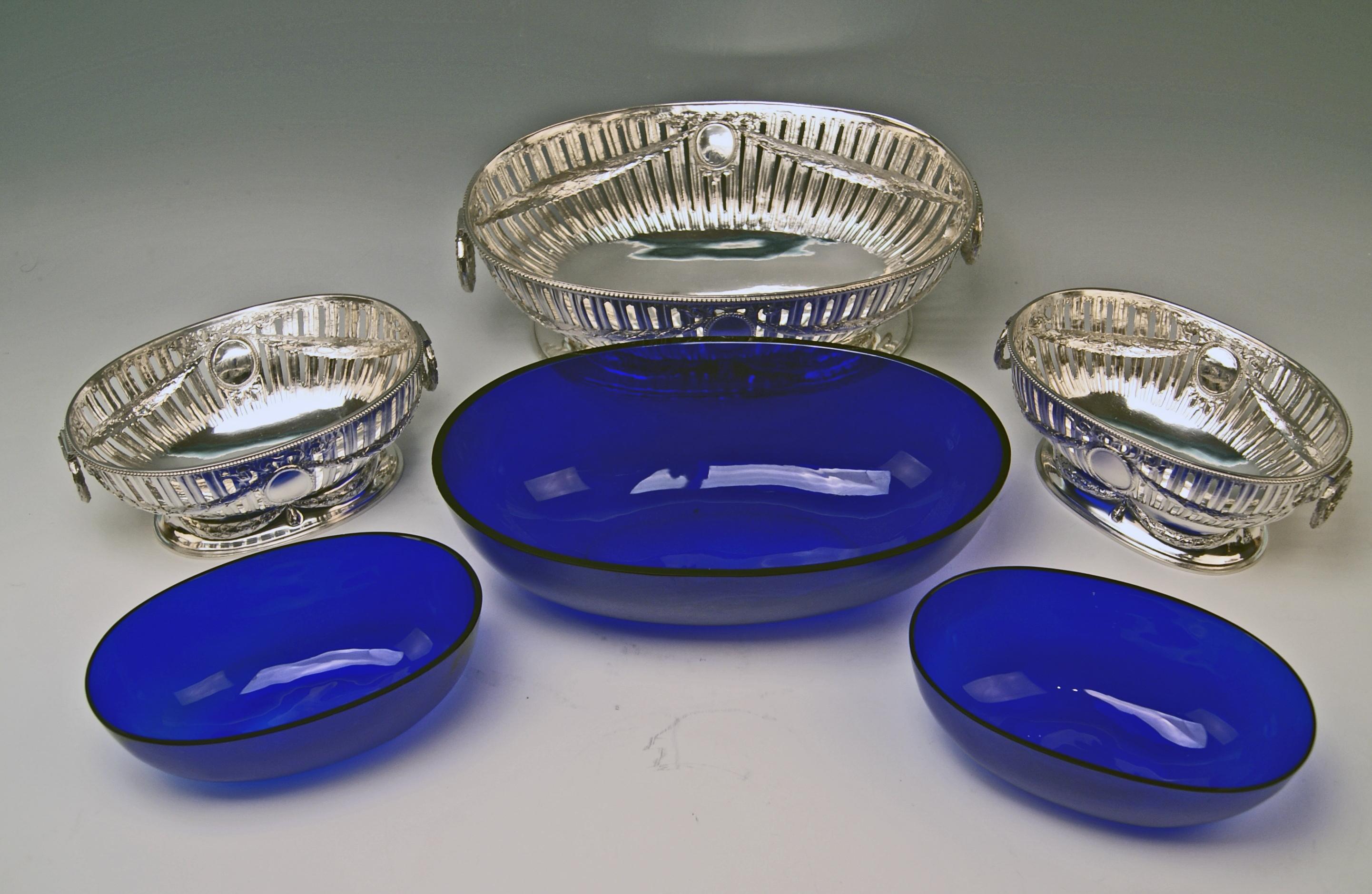 Silver Set Three Bowls Cobalt Blue Glass Liners Master Bubeniczek Vienna ca.1900 For Sale 4