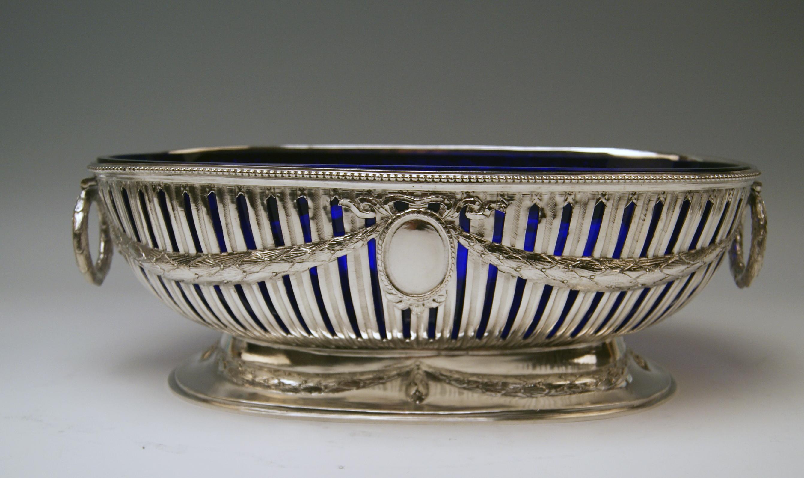 Art Nouveau Silver Set Three Bowls Cobalt Blue Glass Liners Master Bubeniczek Vienna ca.1900 For Sale