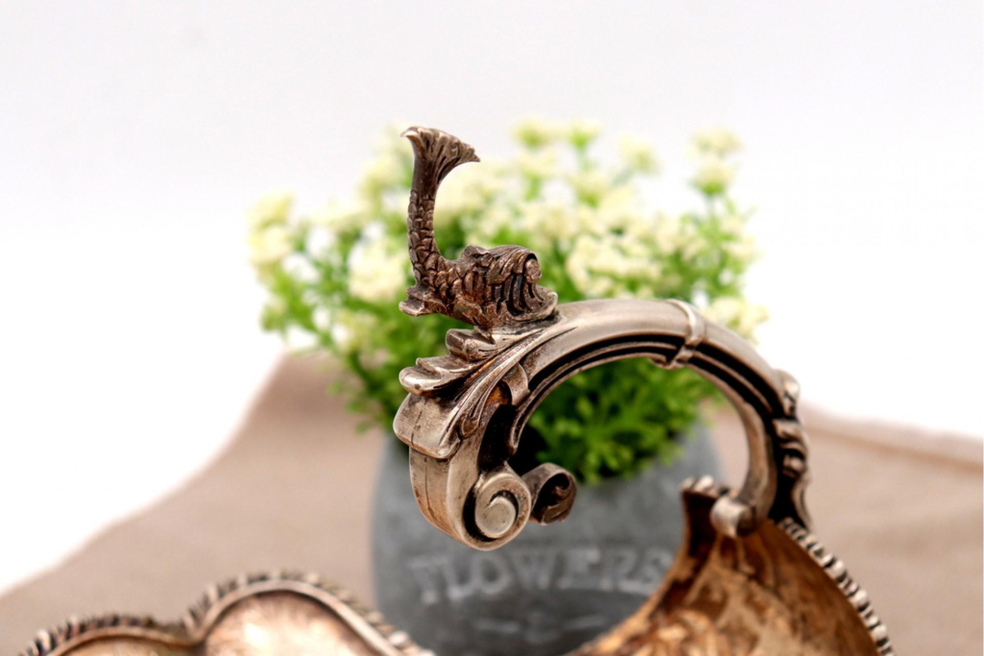 Silver shell-shaped fruit bowl For Sale 2