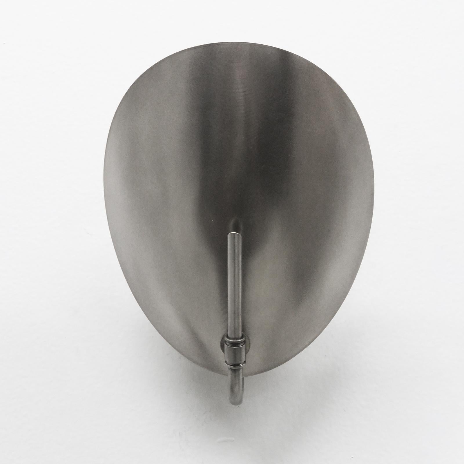 Wonderful small-scale, silver plated wall lights by Gallery L7, handcrafted and finished in Los Angeles from American brass, also available with individual on/off pull switch, one E26 socket per fixture, max. wattage 75w each or LED equivalent,