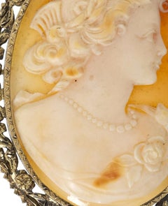Silver - Silver cameo pin/pendant