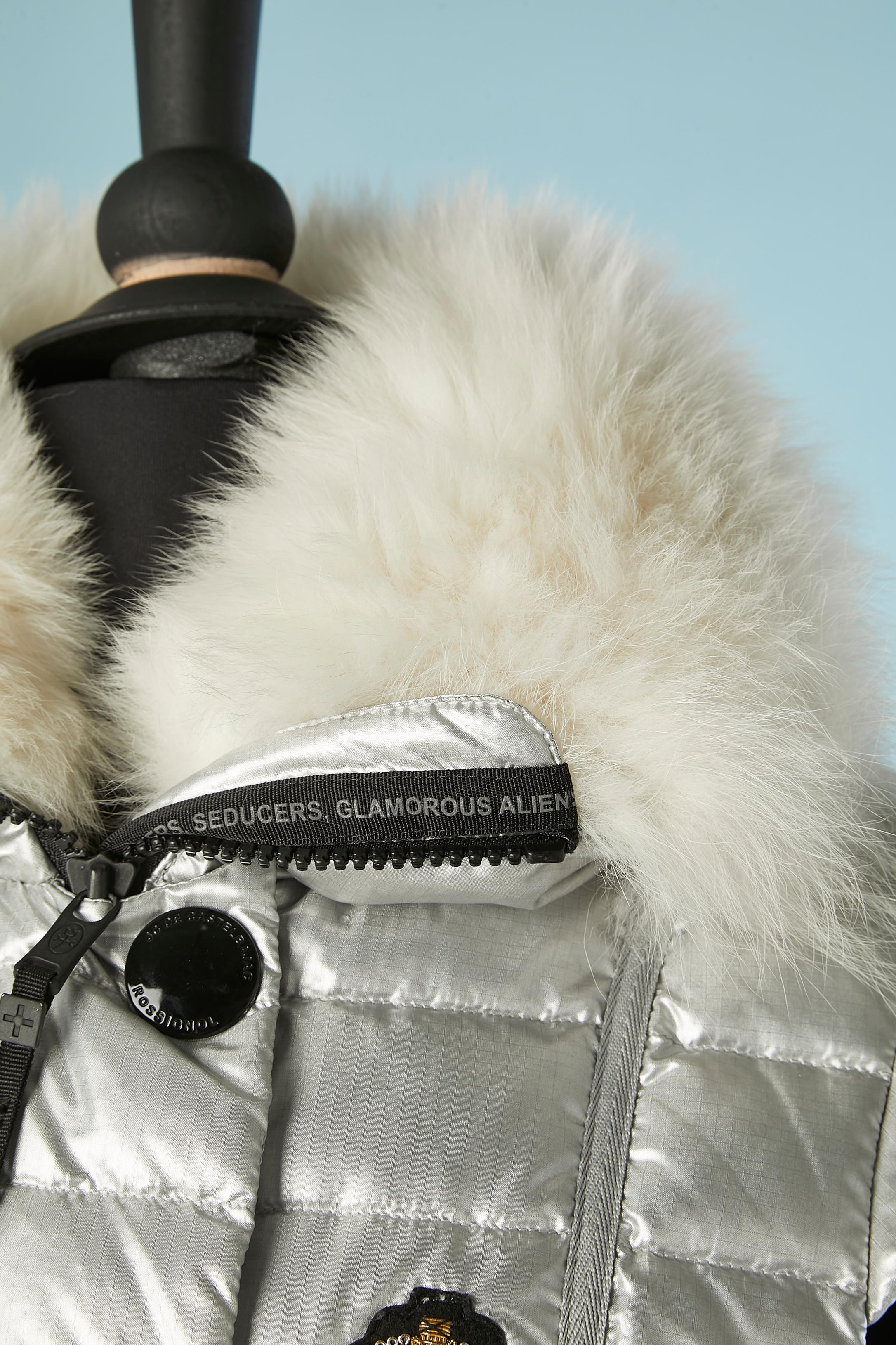Silver sleeveless down jacket with feather collar J.C de Castelbajac & Rossignol For Sale 1