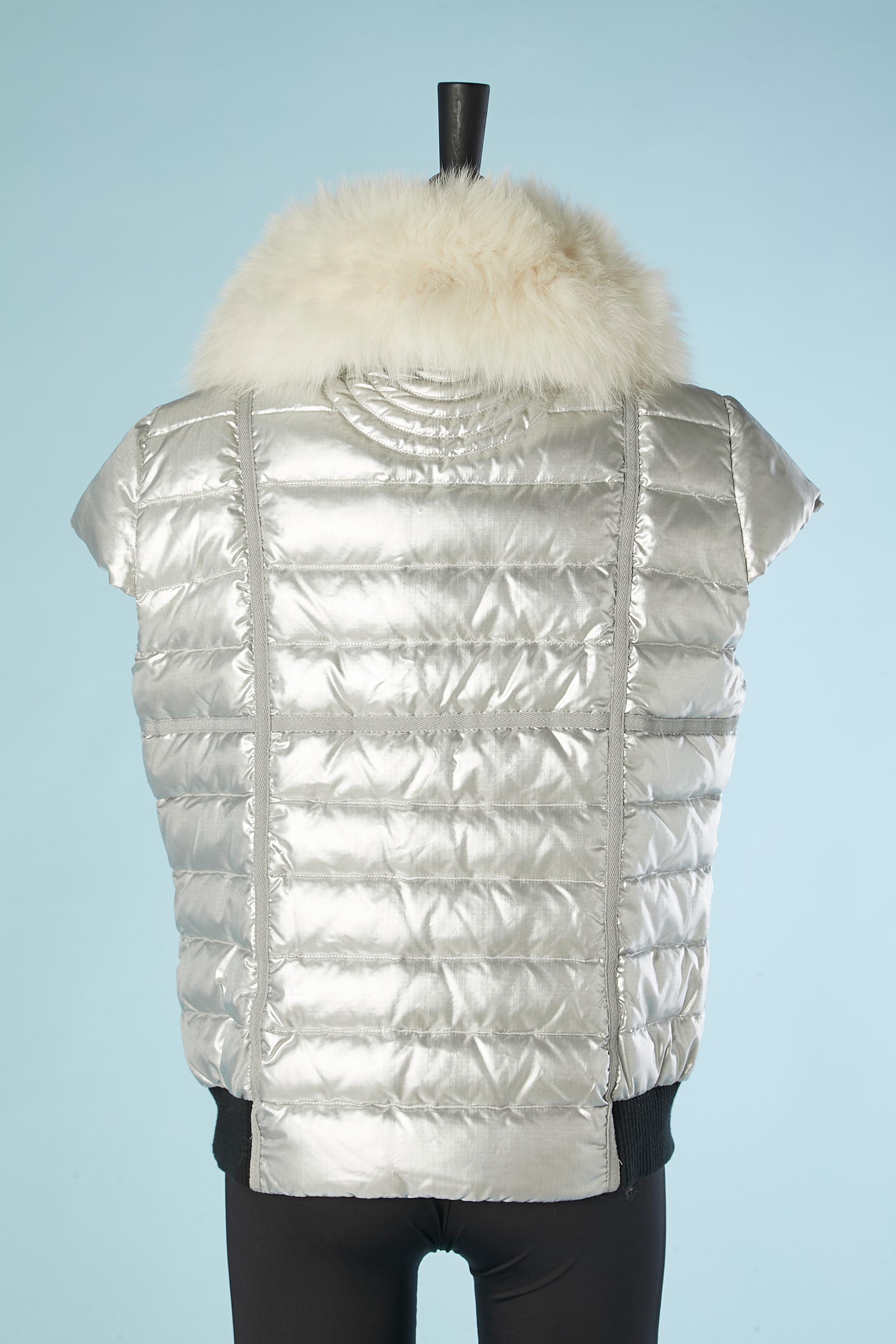 Silver sleeveless down jacket with feather collar J.C de Castelbajac & Rossignol For Sale 3