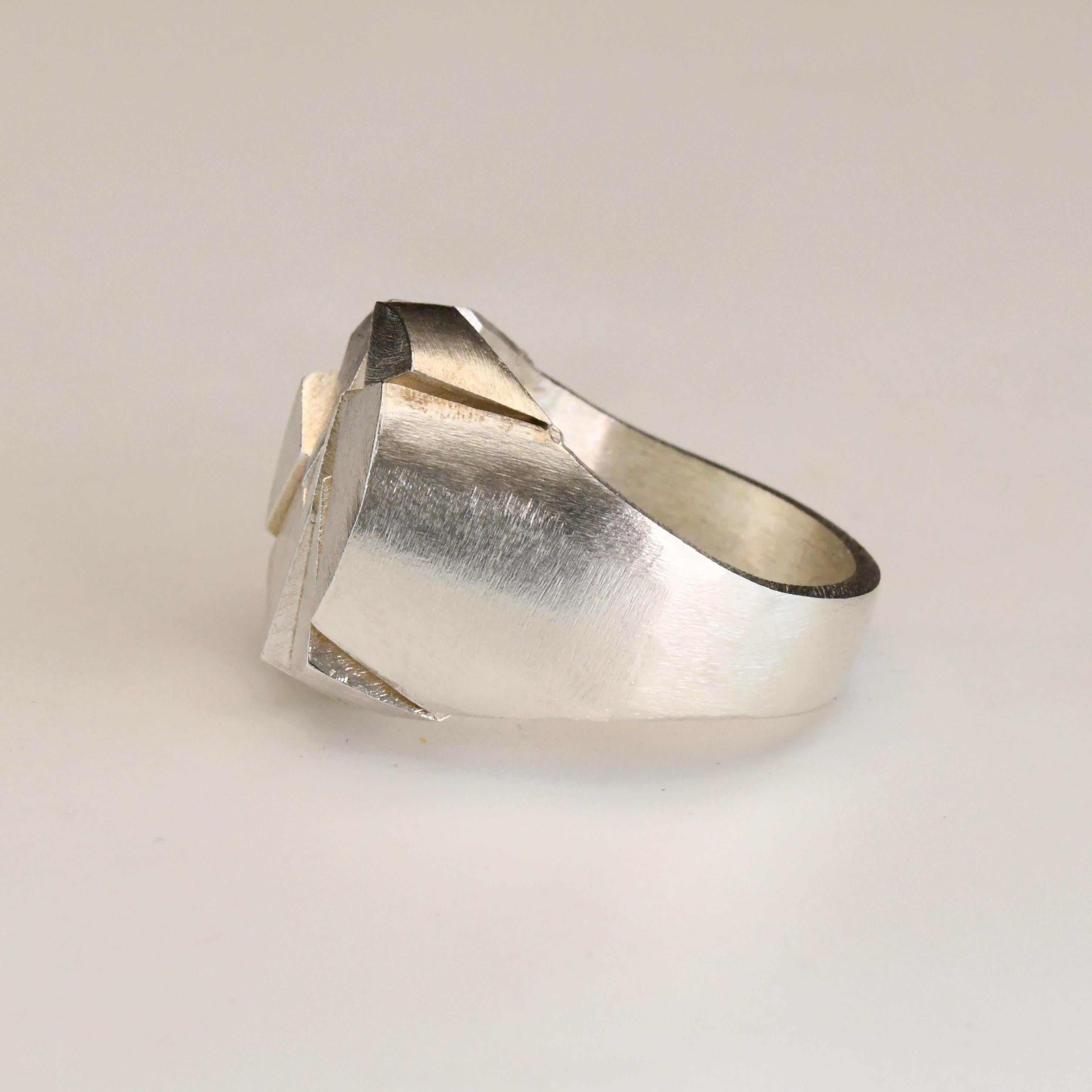 Anello con sigillo 