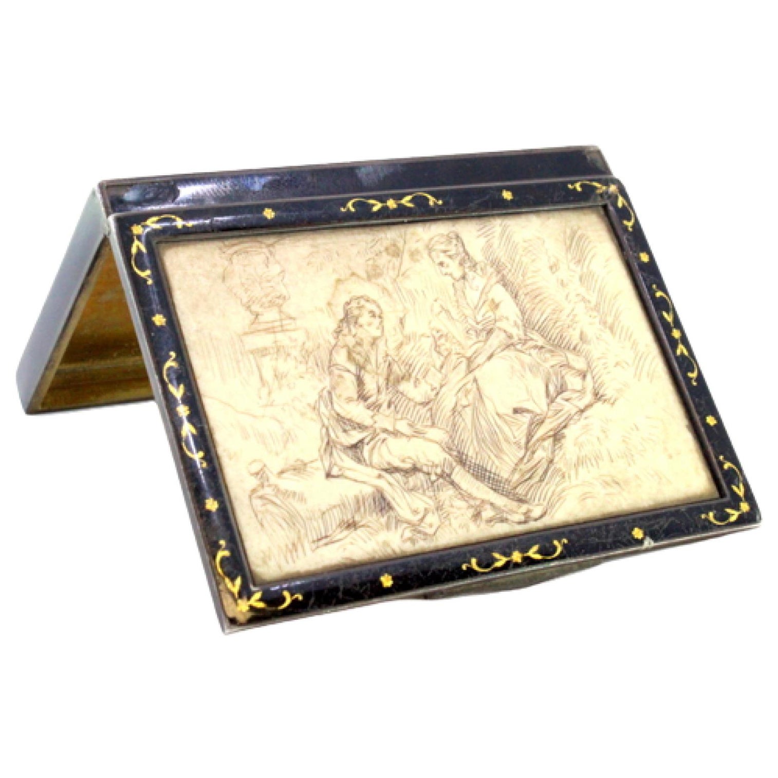 Silver snuff box with engraved ivory couple and gilded interior
