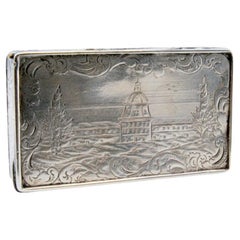 Silver snuff box with engraved wreaths and monument, hinged lid