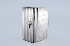 Silberne Schnupftabakdose mit Friesen und graviertem Deckel mit Stadtszene