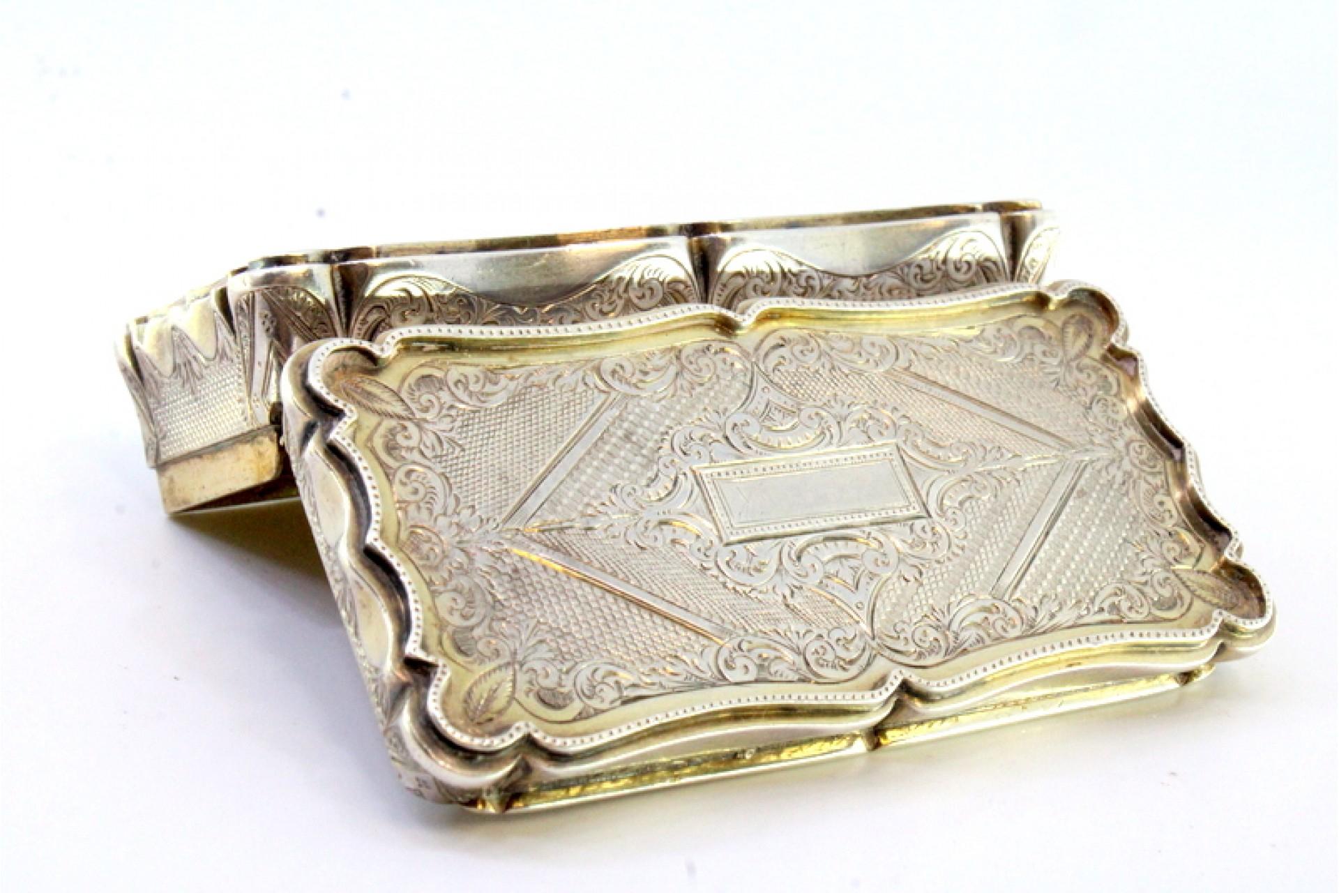 18th Century Silver snuff box with garlands around monogram card and gold interior For Sale