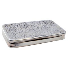 Silver snuff box with plant engravings and Venice gondola scene