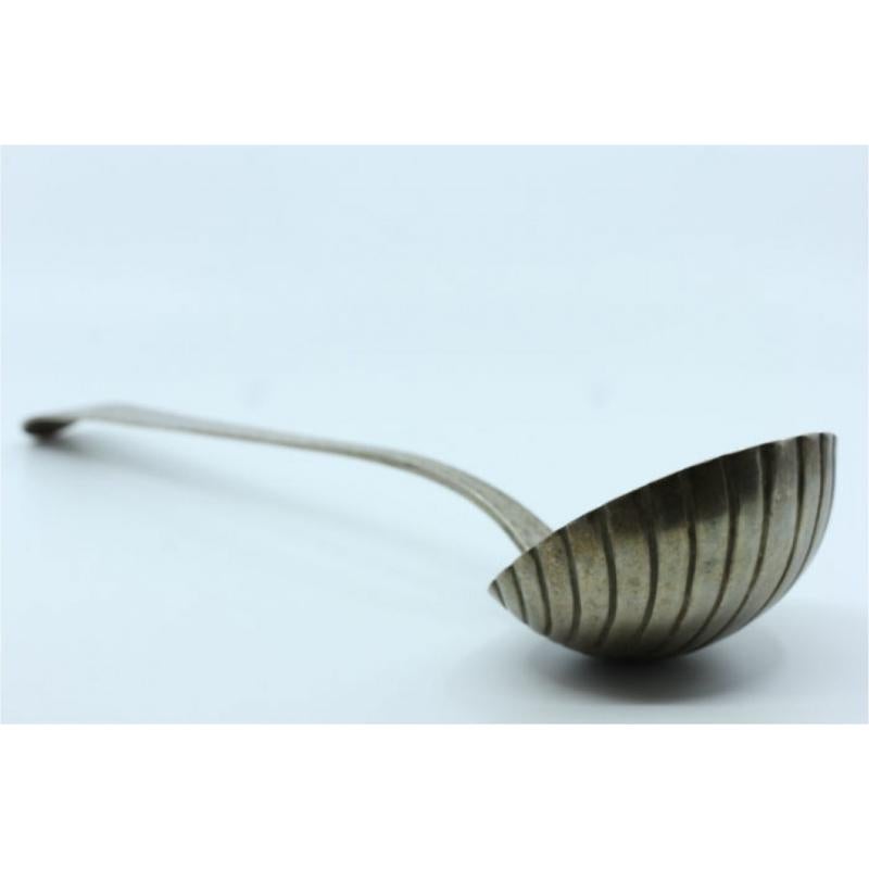 18th Century Silver soup ladle in the shape of a shell and handle to be shipped For Sale
