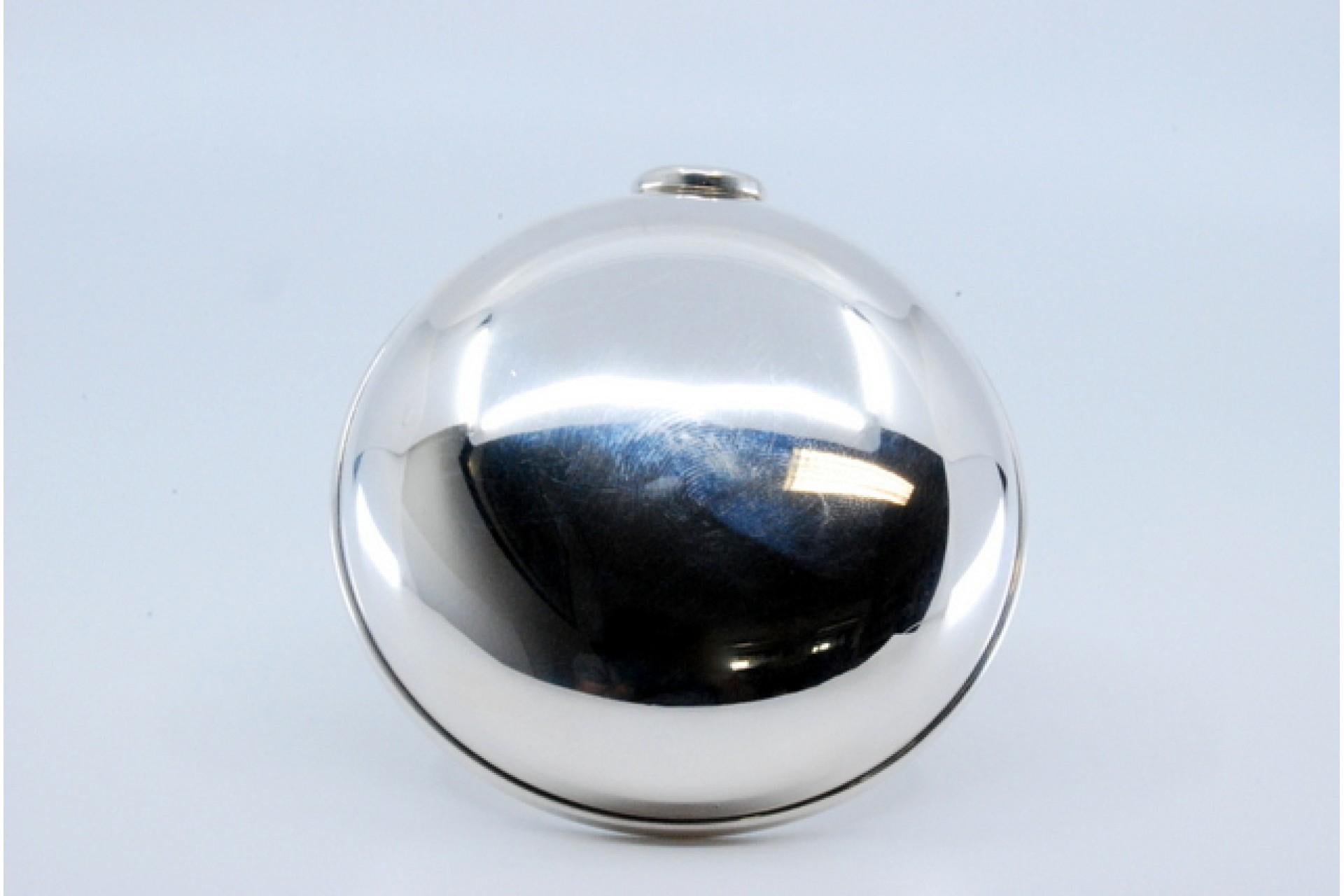 Silver soup ladle with embossed reed-style handle In Good Condition For Sale In Porto, PT