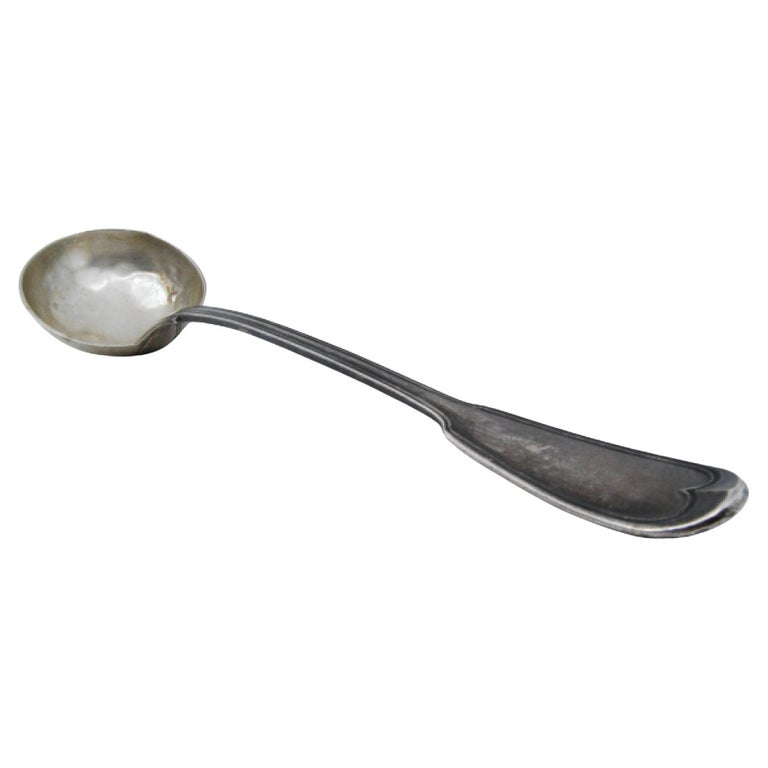 Silberne Suppenkelle mit gebördeltem Griff im Angebot bei 1stDibs Deutschland