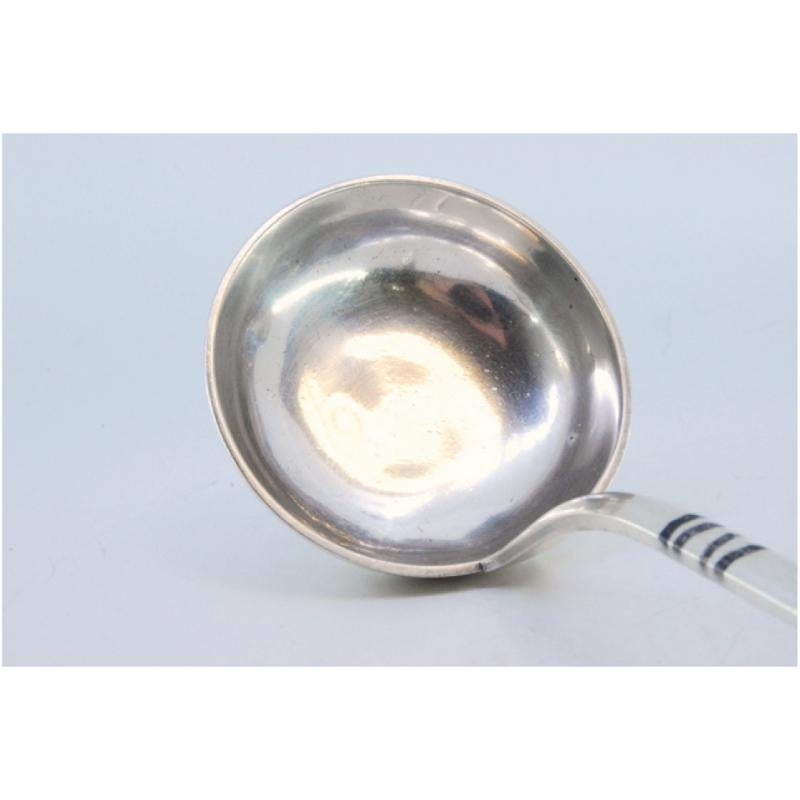 Silver soup ladle with smooth handle to be shipped (19. Jahrhundert) im Angebot