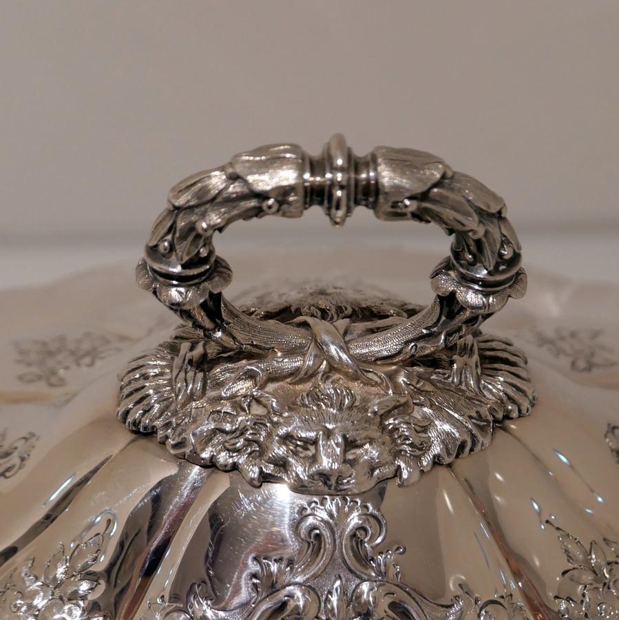 Silver Soup Tureen and Cover Sheffield 1908 Richard Martin & Ebenezer Hall For Sale 3