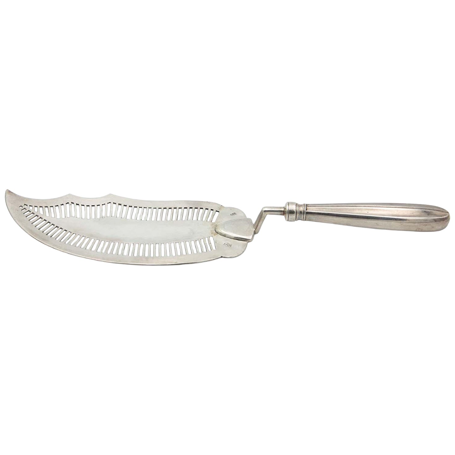 Silver spatula for serving cakes and desserts