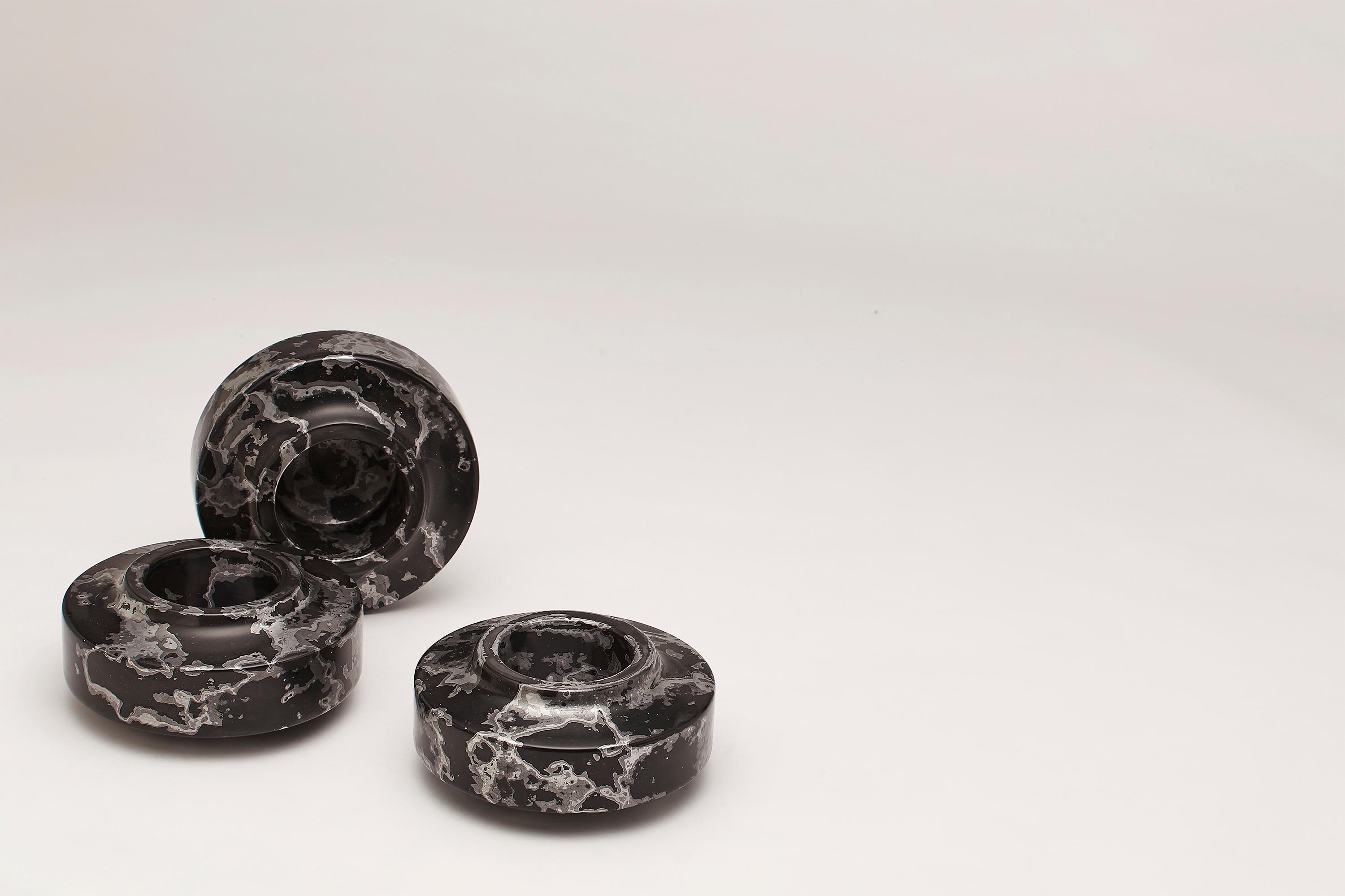 Silver Stone, Contemporary Set of Vessels in Black and Silver by Nic Parnell For Sale 6
